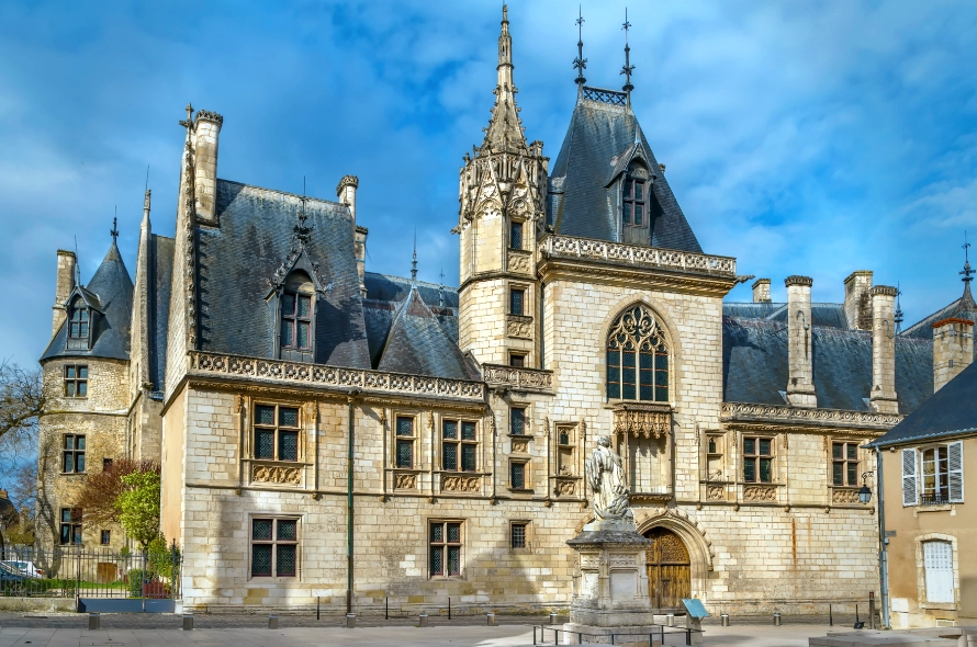 Bourges